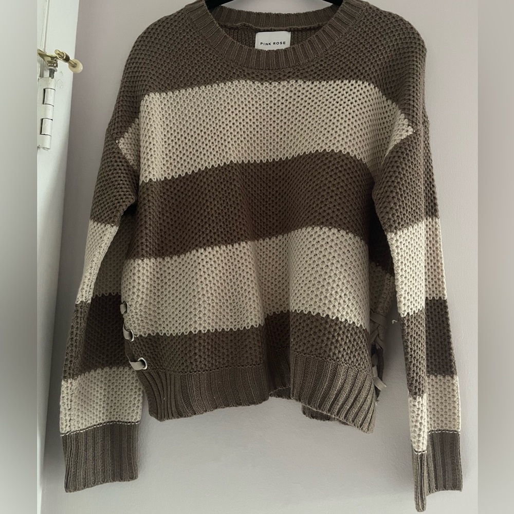 brown sweater